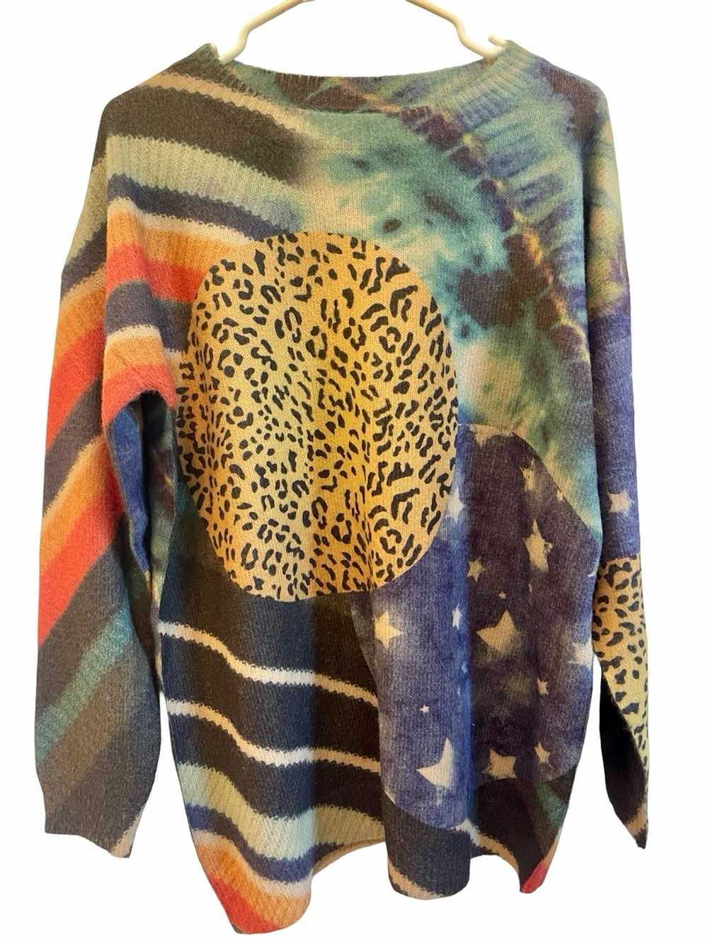 Multicolor Graphic Crewneck Sweater with Leopard Circle